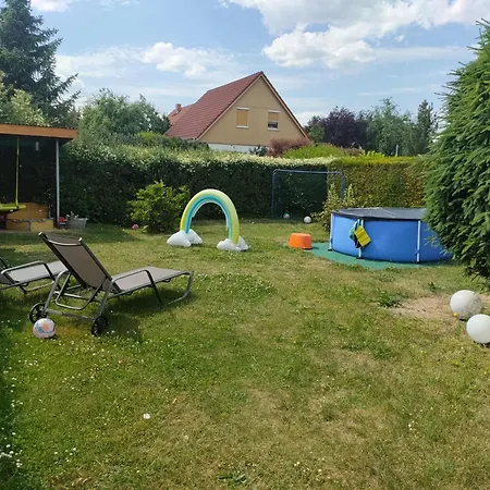 Bungalow Mit Eigenem Garten Und Terrasse Jesewitz Buitenkant foto